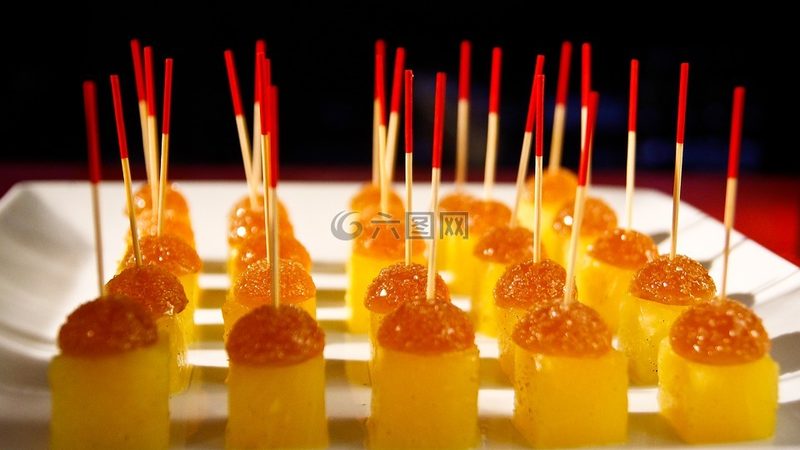 小标题：蜜饯果干话梅市场现状